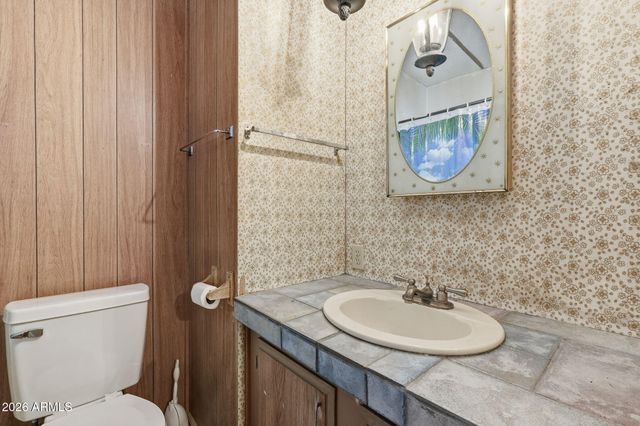 150 S WINDSOR -- R128, Mesa, AZ 85204