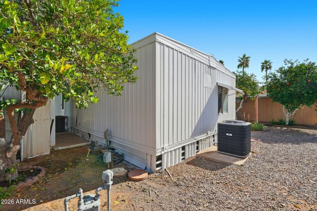 150 S WINDSOR -- R128, Mesa, AZ 85204