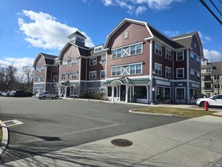 800 Federal Road, Brookfield, CT 06804