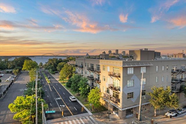 648 S Riverside Dr Apt 207, Memphis, TN 38103