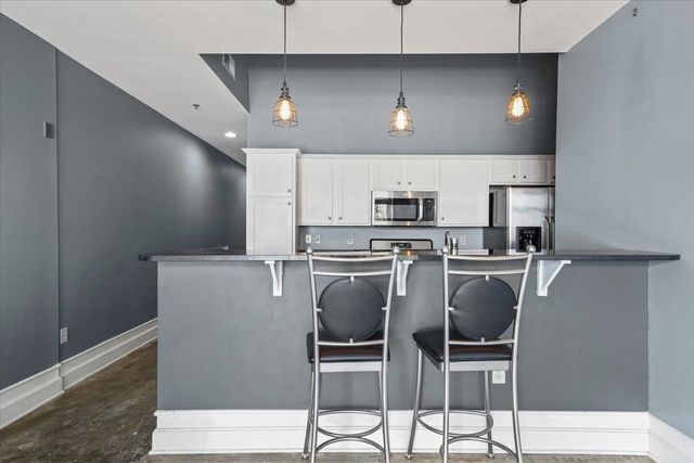 648 S Riverside Dr Apt 207, Memphis, TN 38103