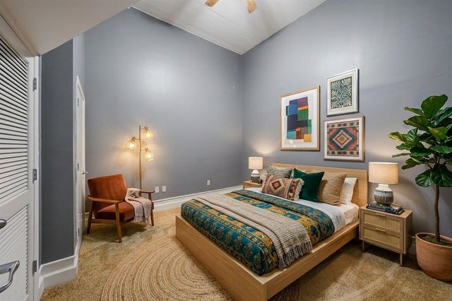 648 S Riverside Dr Apt 207, Memphis, TN 38103