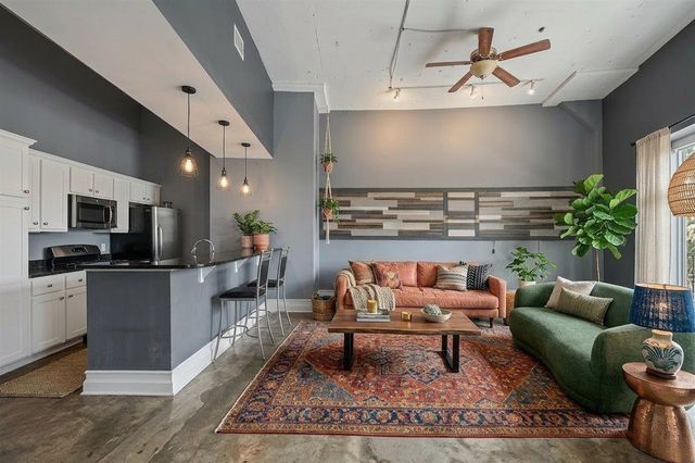 648 S Riverside Dr Apt 207, Memphis, TN 38103