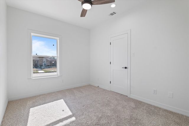 5552 Vaden Street, The Colony, TX 75056