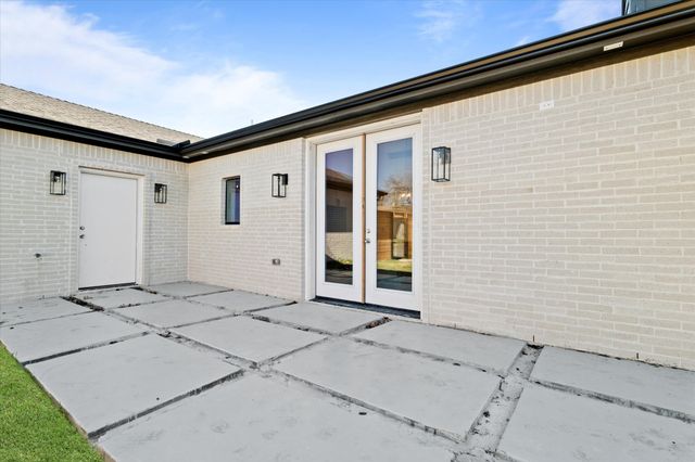 5552 Vaden Street, The Colony, TX 75056