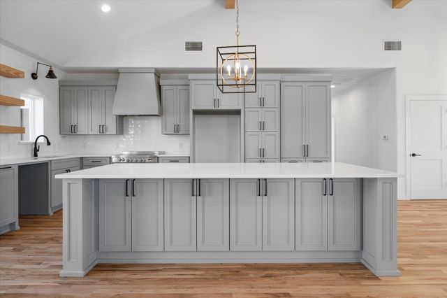 5552 Vaden Street, The Colony, TX 75056