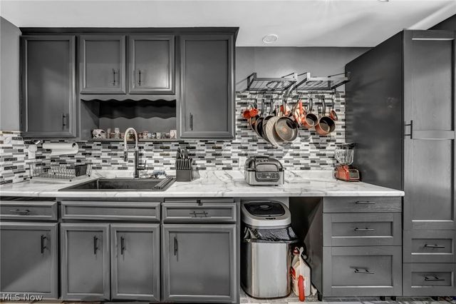 4911 Tuxedo Avenue, Parma, OH 44134