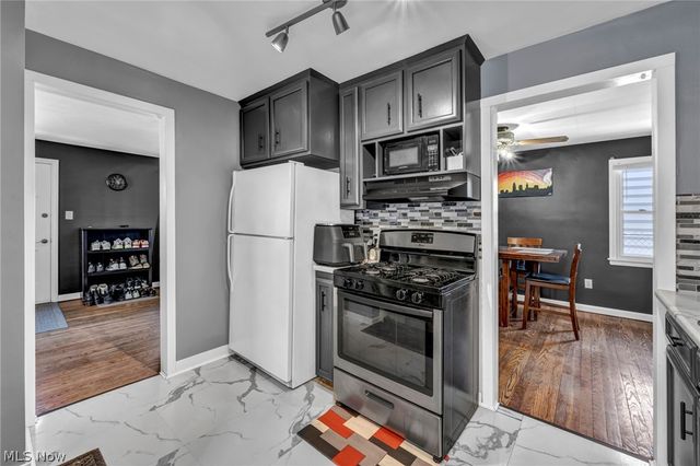 4911 Tuxedo Avenue, Parma, OH 44134