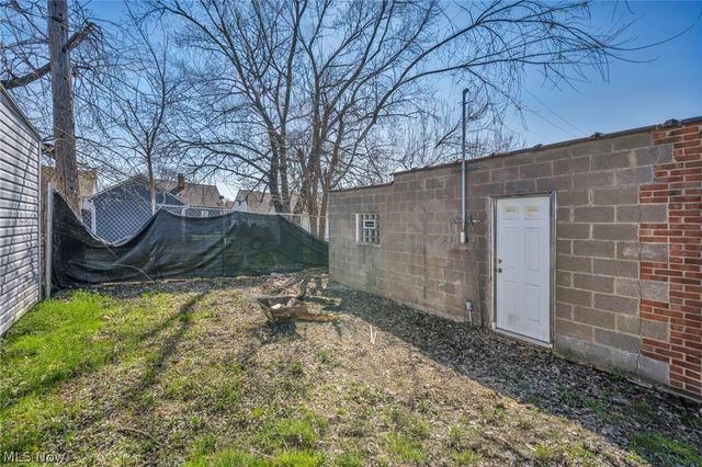 4911 Tuxedo Avenue, Parma, OH 44134