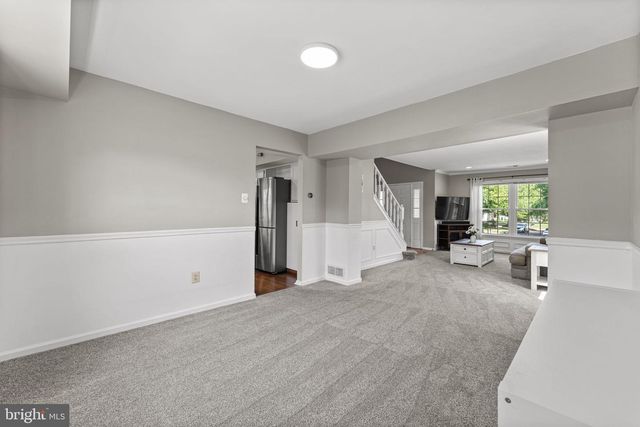 209 E FAIRWOOD DR, Chalfont, PA 18914