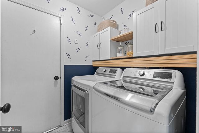 209 E FAIRWOOD DR, Chalfont, PA 18914