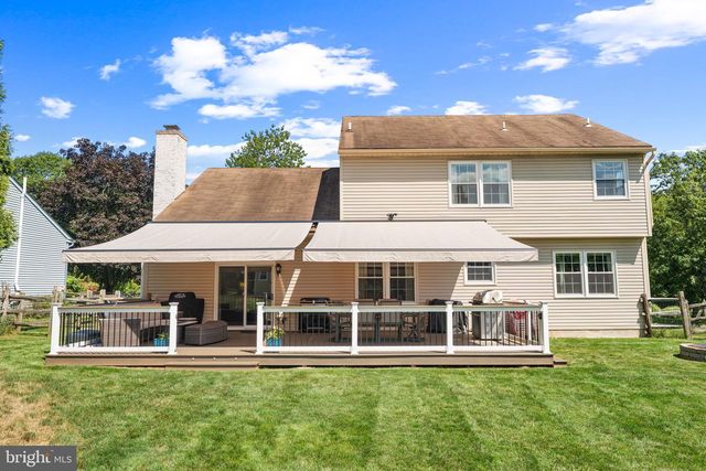 209 E FAIRWOOD DR, Chalfont, PA 18914