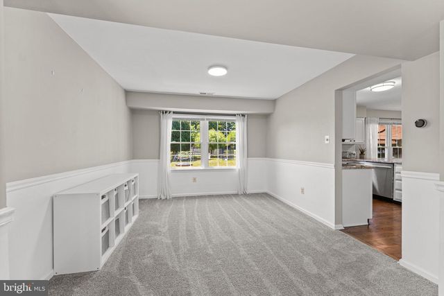 209 E FAIRWOOD DR, Chalfont, PA 18914