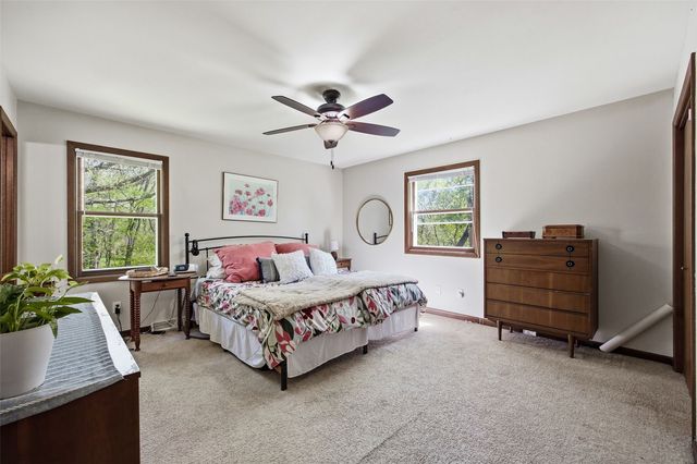 7 West View Acres, Iowa City, IA 52240