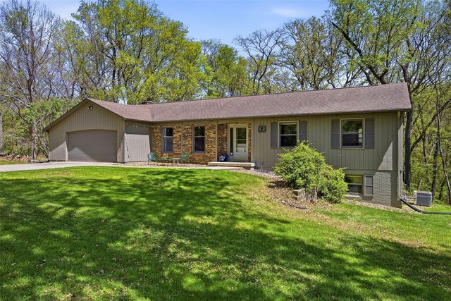 7 West View Acres, Iowa City, IA 52240