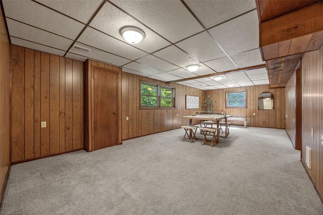 7 West View Acres, Iowa City, IA 52240