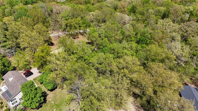 7 West View Acres, Iowa City, IA 52240
