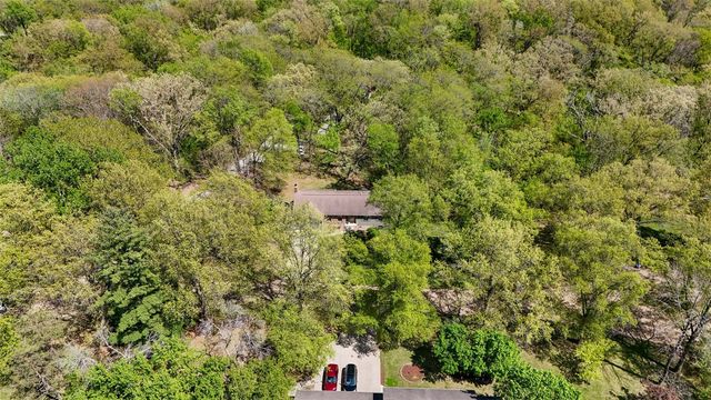 7 West View Acres, Iowa City, IA 52240