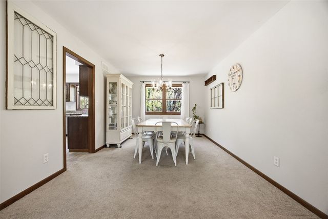 7 West View Acres, Iowa City, IA 52240