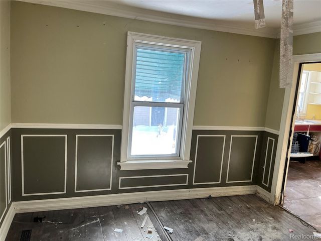 1130 E Breckenridge Street, Ferndale, MI 48220