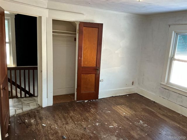 1130 E Breckenridge Street, Ferndale, MI 48220