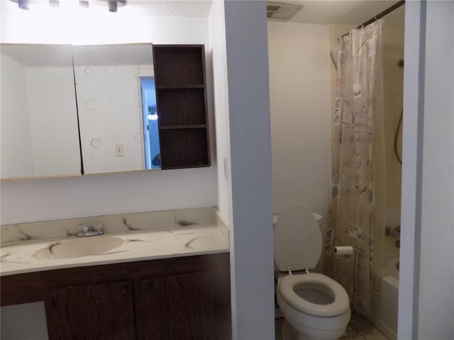 2811 SW ARCHER ROAD x 201, Gainesville, FL 32608