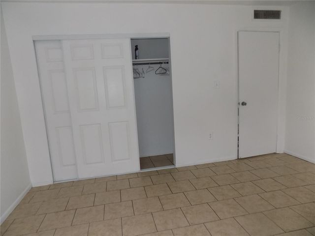 2811 SW ARCHER ROAD x 201, Gainesville, FL 32608