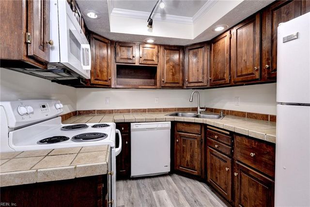 101 Burnt Bridge WAY, Yorktown, VA 23692