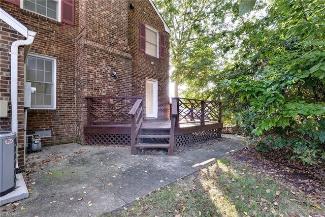 101 Burnt Bridge WAY, Yorktown, VA 23692