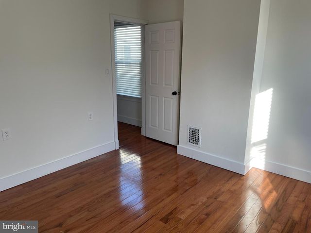 511 MORSE ST, Philadelphia, PA 19122