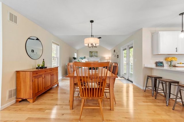 7 Rooks Way, Westford, MA 01886