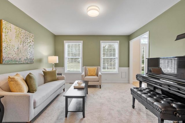 7 Rooks Way, Westford, MA 01886