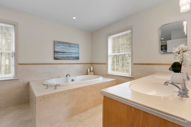 7 Rooks Way, Westford, MA 01886