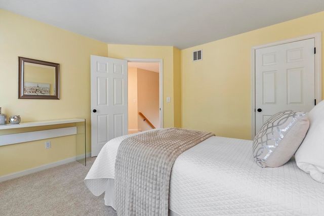 7 Rooks Way, Westford, MA 01886