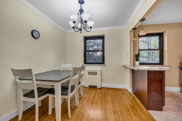 44 Terrace Circle 1D, Great Neck, NY 11021