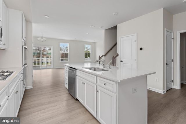 46 ROSEMARY WAY, Mount Laurel, NJ 08054