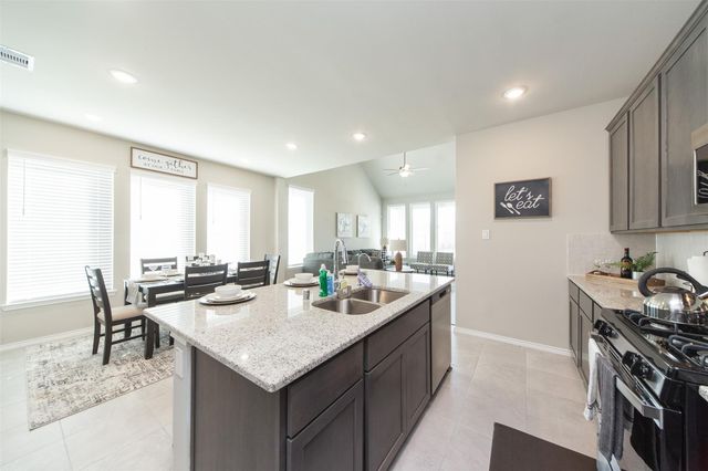 1915 Meadow Trail Drive, Missouri City, TX 77459