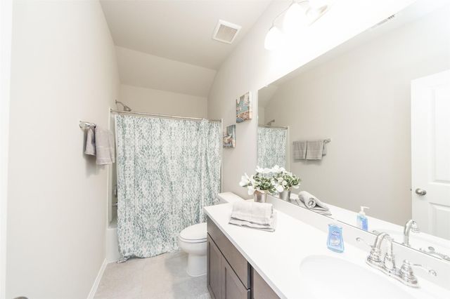 1915 Meadow Trail Drive, Missouri City, TX 77459