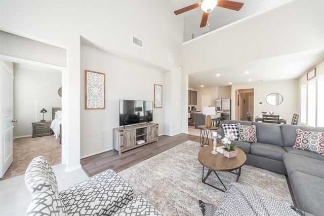 1915 Meadow Trail Drive, Missouri City, TX 77459