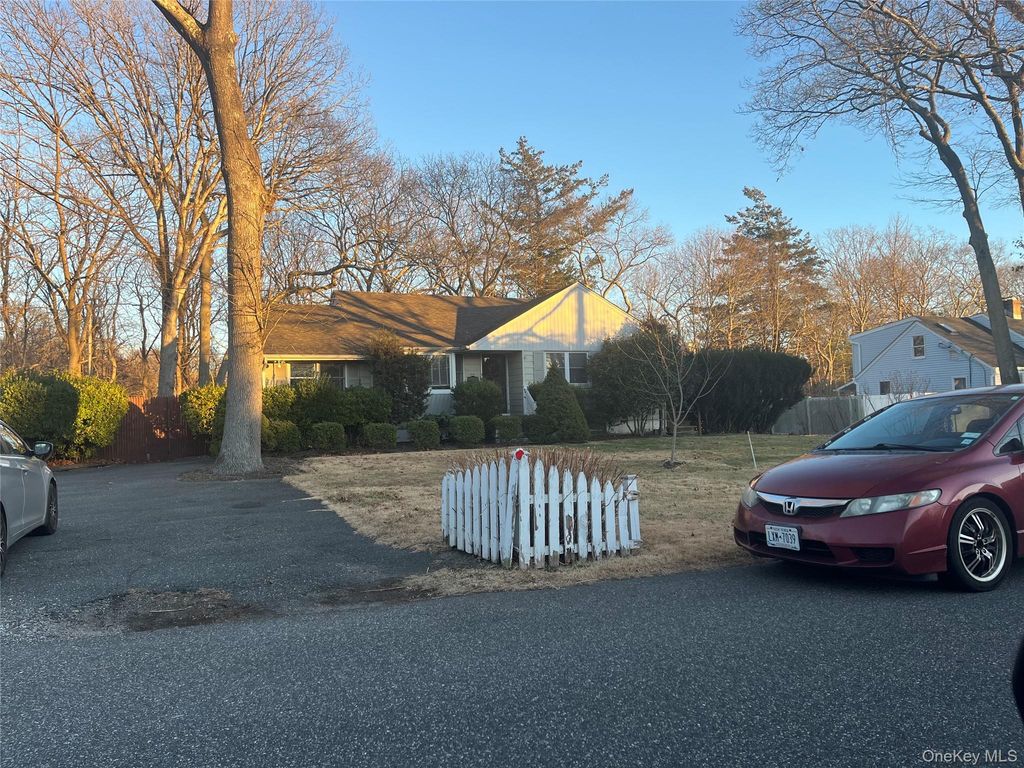 66 Eatondale Avenue, Blue Point, NY 11715