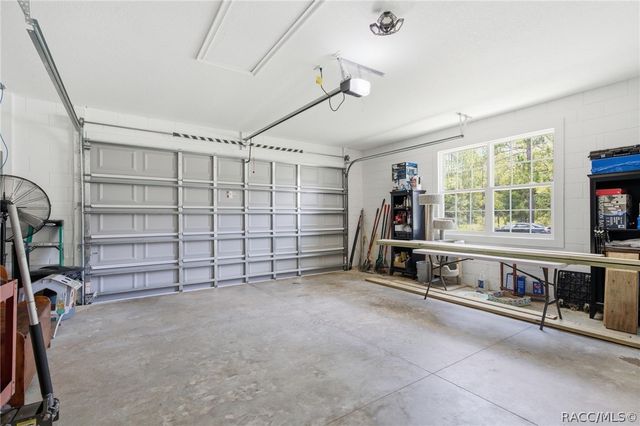 10322 N Sherman Drive, Citrus Springs, FL 34434