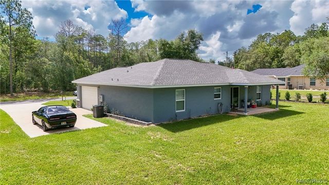 10322 N Sherman Drive, Citrus Springs, FL 34434