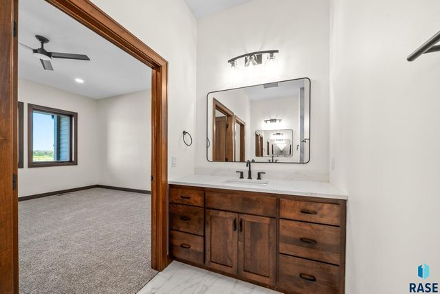 7804 E Bull Pine Trl Trail, Sioux Falls, SD 57110