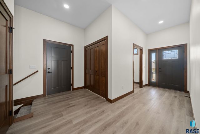 7804 E Bull Pine Trl Trail, Sioux Falls, SD 57110