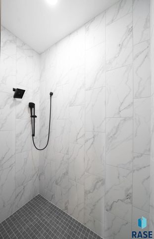 7804 E Bull Pine Trl Trail, Sioux Falls, SD 57110