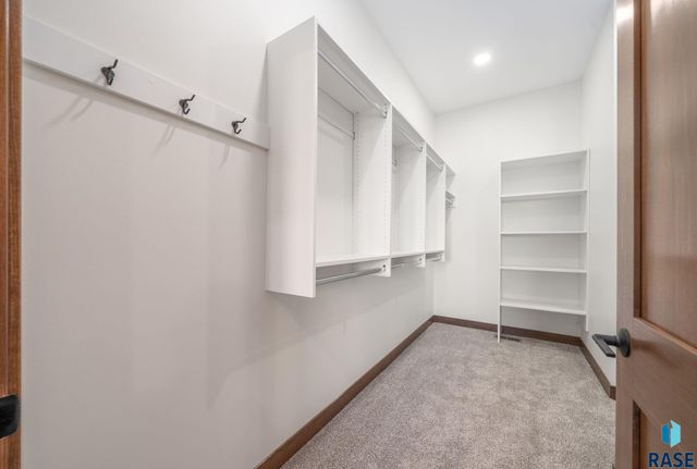 7804 E Bull Pine Trl Trail, Sioux Falls, SD 57110