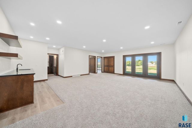 7804 E Bull Pine Trl Trail, Sioux Falls, SD 57110