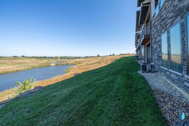 7804 E Bull Pine Trl Trail, Sioux Falls, SD 57110