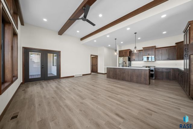 7804 E Bull Pine Trl Trail, Sioux Falls, SD 57110