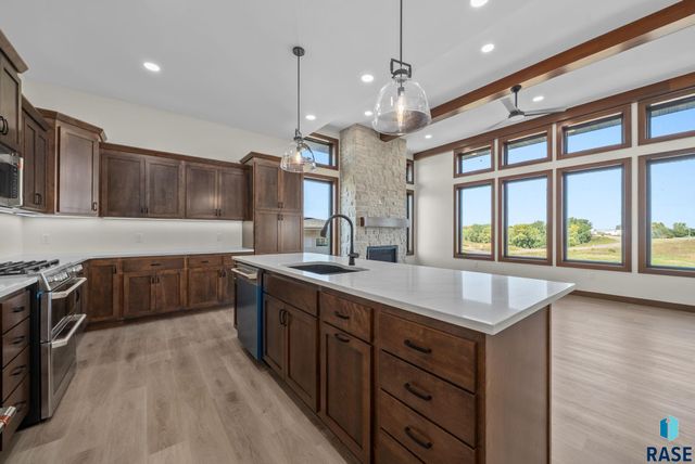 7804 E Bull Pine Trl Trail, Sioux Falls, SD 57110